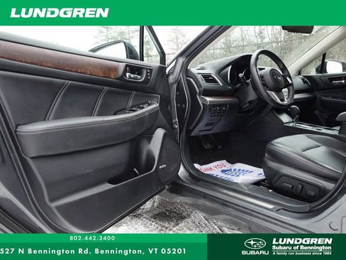 Used 2018 Subaru Outback 3.6R Limited image 26