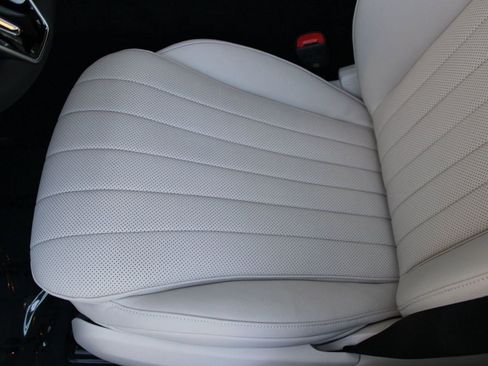 New 2026 Mercedes-Benz E 350 Sedan image 12