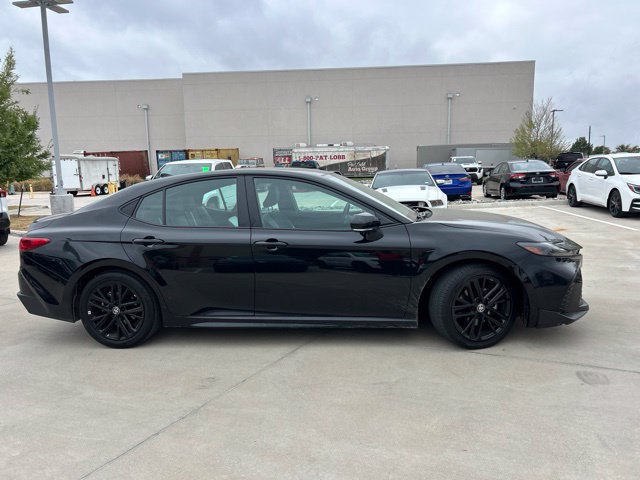 Used 2026 Toyota Camry SE FWD image 2