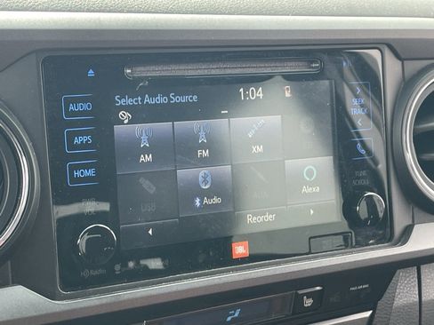 Used 2019 Toyota Tacoma TRD Off-Road image 6