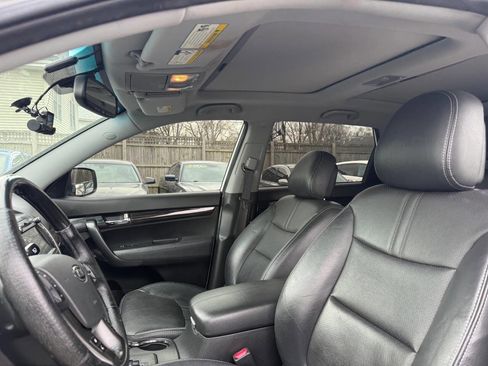 Used 2013 Kia Sorento SX w/ SX Premium Pkg image 11