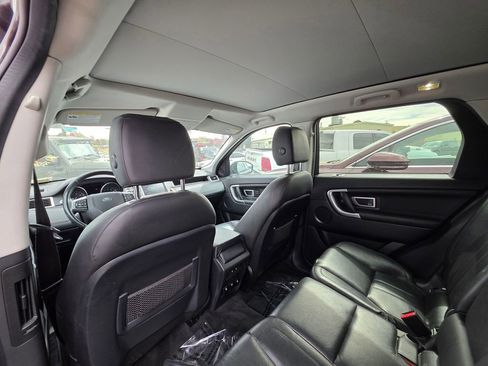 Used 2016 Land Rover Discovery Sport HSE image 6