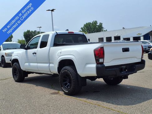 Used 2023 Toyota Tacoma SR RWD image 8