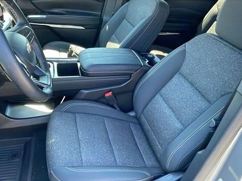 New 2026 Chevrolet Traverse LT w/ LPO, Floor Liner Package image 11