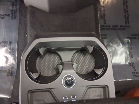 Used 2023 BMW iX xDrive50 w/ Sport Package image 25