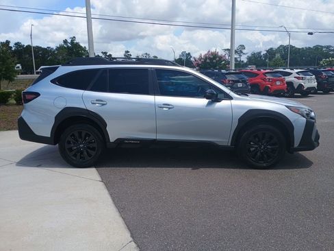 Certified 2023 Subaru Outback Onyx Edition AWD/4WD image 4