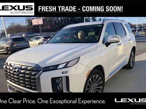 Used 2024 Hyundai Palisade Calligraphy image 1