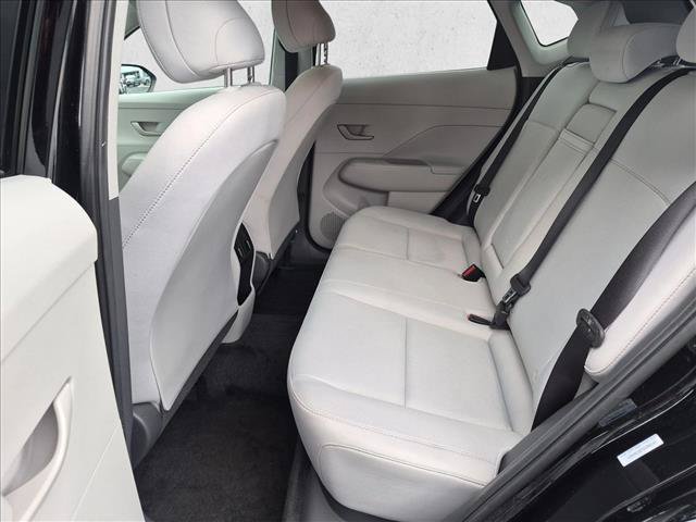 Used 2025 Hyundai Kona SEL AWD/4WD image 18