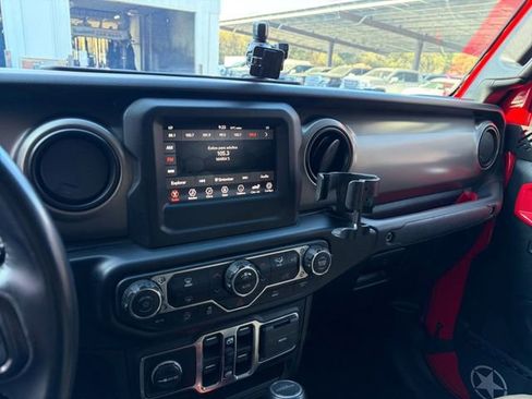 Used 2020 Jeep Gladiator Sport w/ Quick Order Package 24S image 10