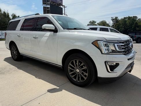 Used 2020 Ford Expedition Max Limited w/ Equipment Group 301A AWD/4WD image 3