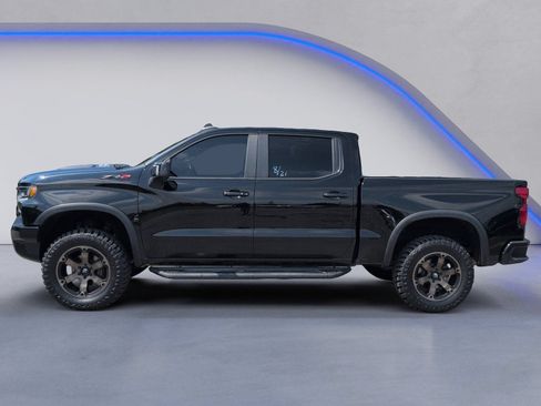 Used 2023 Chevrolet Silverado 1500 ZR2 w/ Technology Package AWD/4WD image 5