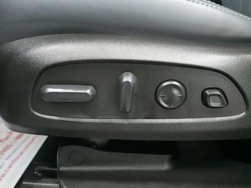 Used 2022 Buick Enclave Premium AWD/4WD image 13