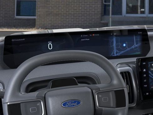 New 2025 Ford Expedition Active image 13