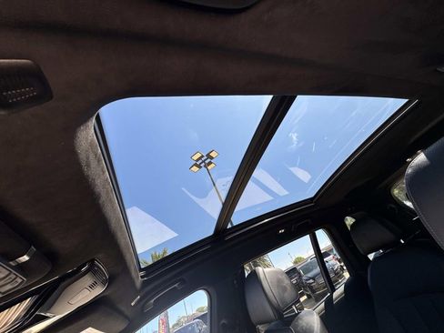 Used 2022 BMW X7 xDrive40i w/ M Sport Package image 31