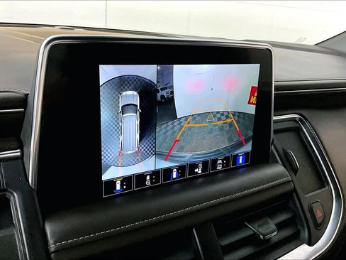 Used 2022 GMC Yukon SLT w/ SLT Luxury Package image 24