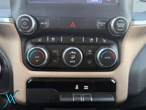 Used 2022 RAM 1500 Laramie AWD/4WD image 35