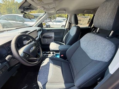 New 2025 Ford Maverick XLT w/ XLT Luxury Package image 15