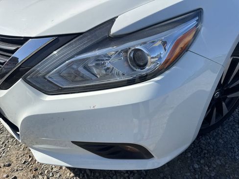 Used 2018 Nissan Altima 2.5 SV FWD image 9