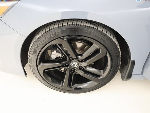 Used 2022 Honda Accord Sport image 7