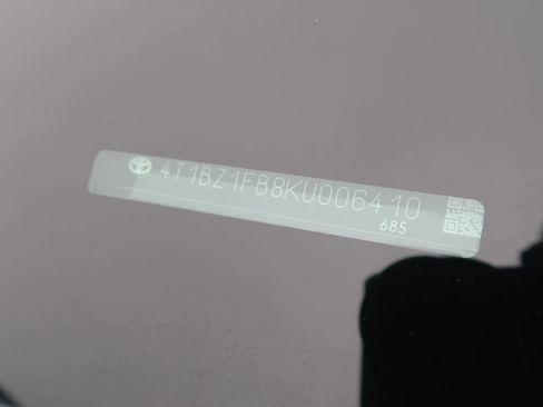 Used 2019 Toyota Avalon XLE image 48