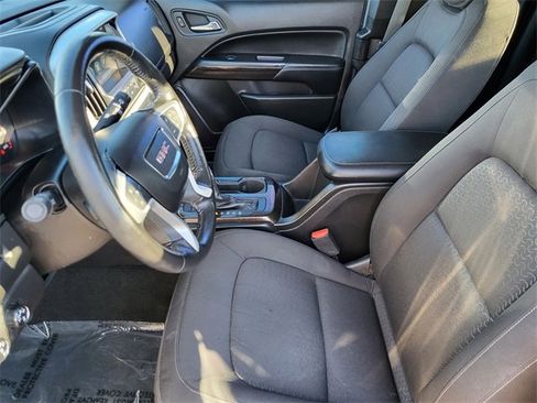 Used 2016 GMC Canyon SLE image 6