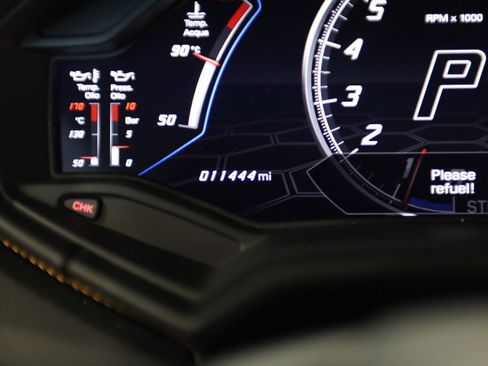 Used 2020 Lamborghini Huracan EVO RWD image 21