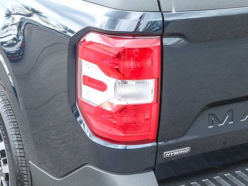 Used 2023 Ford Maverick Lariat FWD image 11