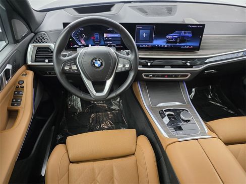 Certified 2024 BMW X5 xDrive40i w/ Premium Package image 13
