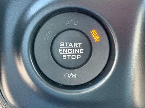 Used 2022 Jeep Gladiator Mojave w/ Cold Weather Group AWD/4WD image 25