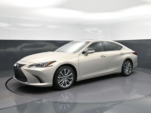 Used 2020 Lexus ES 350 350 w/ Premium Package image 3