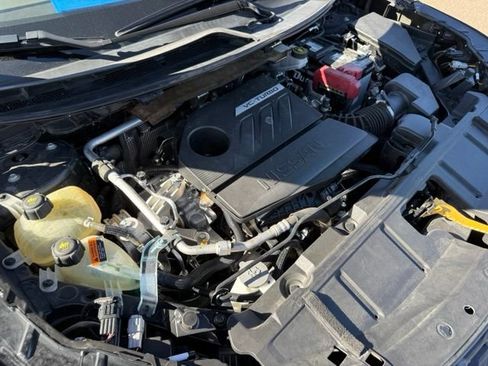 Used 2022 Nissan Rogue SV FWD image 39