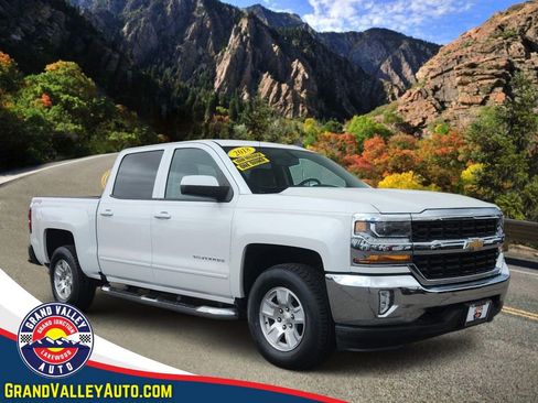 Used 2018 Chevrolet Silverado 1500 LT w/ All Star Edition AWD/4WD image 1