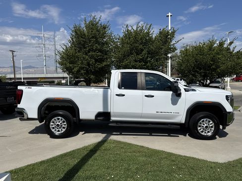 Used 2024 GMC Sierra 2500 Pro w/ 1SA Pro Safety Plus Package AWD/4WD image 7
