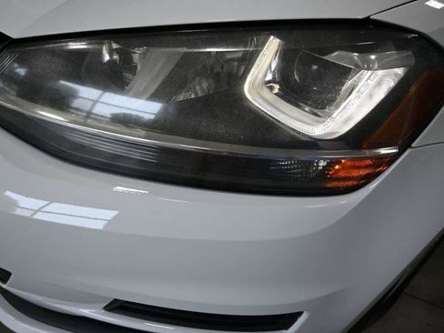 Used 2015 Volkswagen Golf S w/ Lighting Package FWD image 29