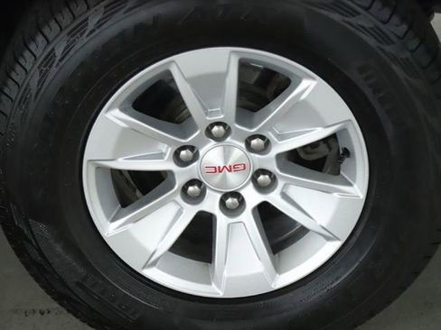 Used 2022 GMC Sierra 1500 SLE image 49