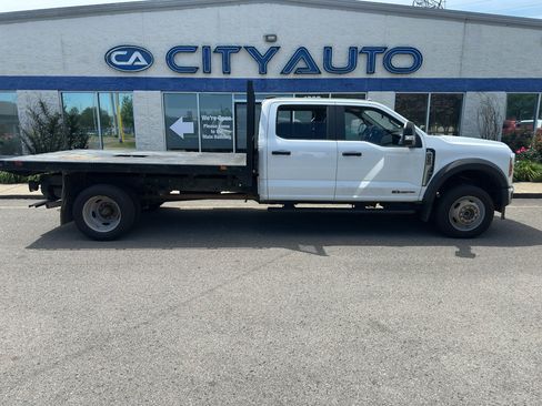 Used 2024 Ford F550 4x4 Crew Cab Super Duty image 3