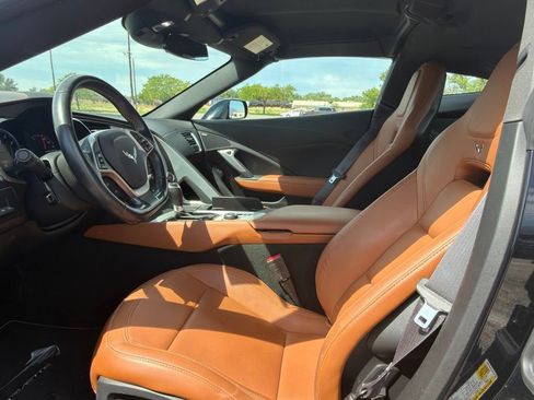 Used 2017 Chevrolet Corvette Stingray Coupe RWD image 21