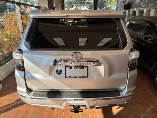 Used 2018 Toyota 4Runner 2WD image 11