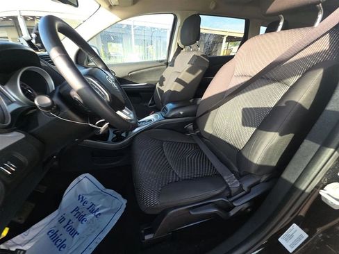 Used 2015 Dodge Journey SXT w/ Flexible Seating Group image 13