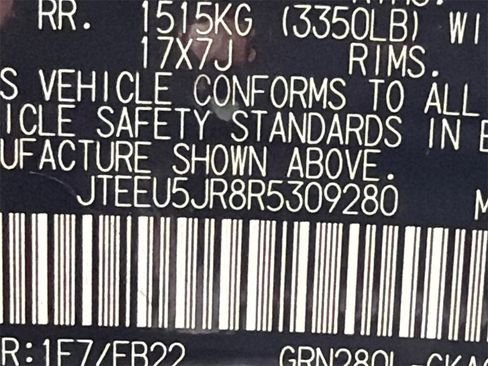 Used 2024 Toyota 4Runner SR5 image 31