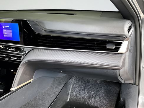 Used 2026 Toyota Camry SE w/ Convenience Package FWD image 21
