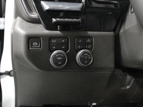 Certified 2024 Chevrolet Silverado 2500 LTZ w/ LTZ Convenience Package image 6