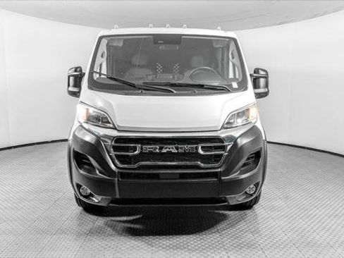 Used 2025 RAM ProMaster 2500 w/ U-Haul Equipment Group FWD image 12