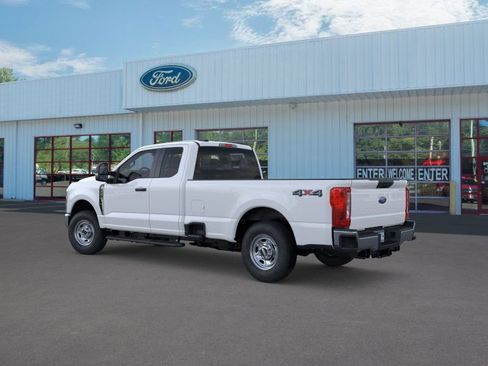New 2026 Ford F250 XL w/ XL Chrome Package image 4