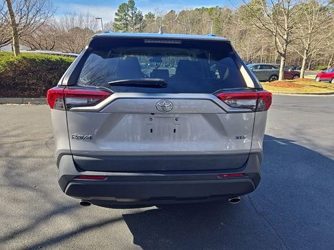 Used 2020 Toyota RAV4 XLE w/ All Weather Liner Package image 8