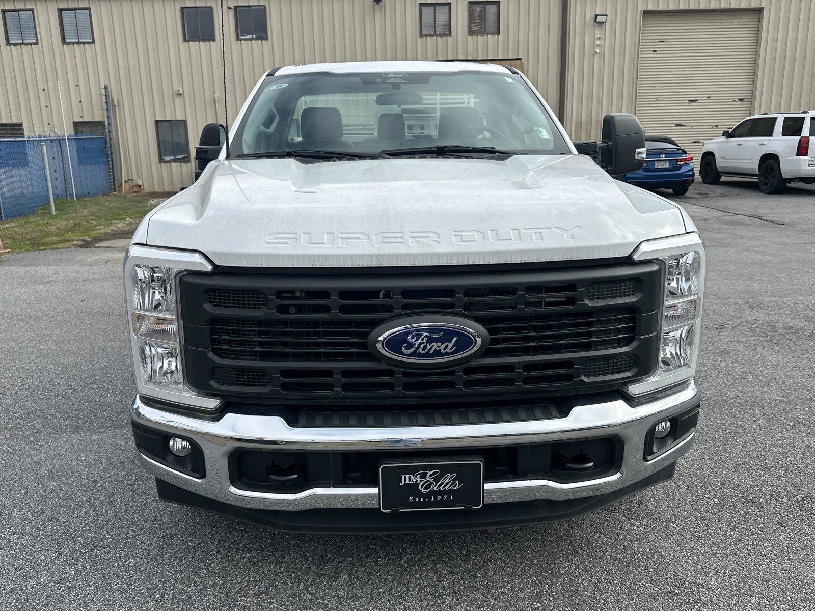 New 2024 Ford F250 XL w/ XL Chrome Package RWD image 2