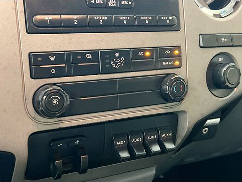 Used 2016 Ford F250 XLT w/ XLT Value Package AWD/4WD image 26