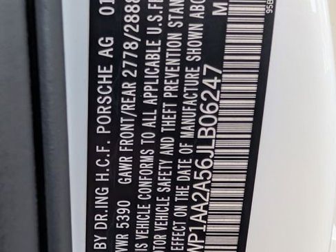 Used 2018 Porsche Macan image 37