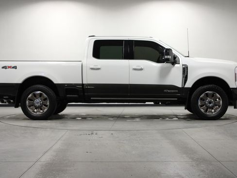Used 2025 Ford F350 King Ranch image 3