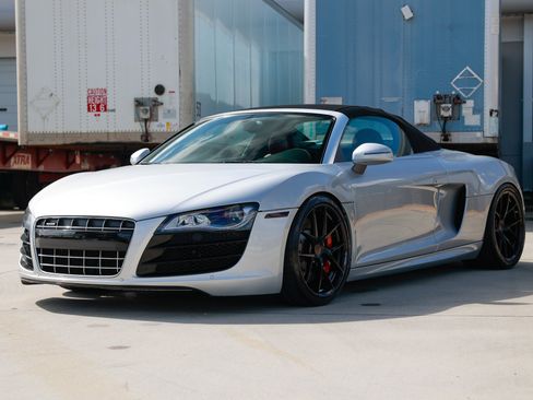 Used 2011 Audi R8 V10 image 4